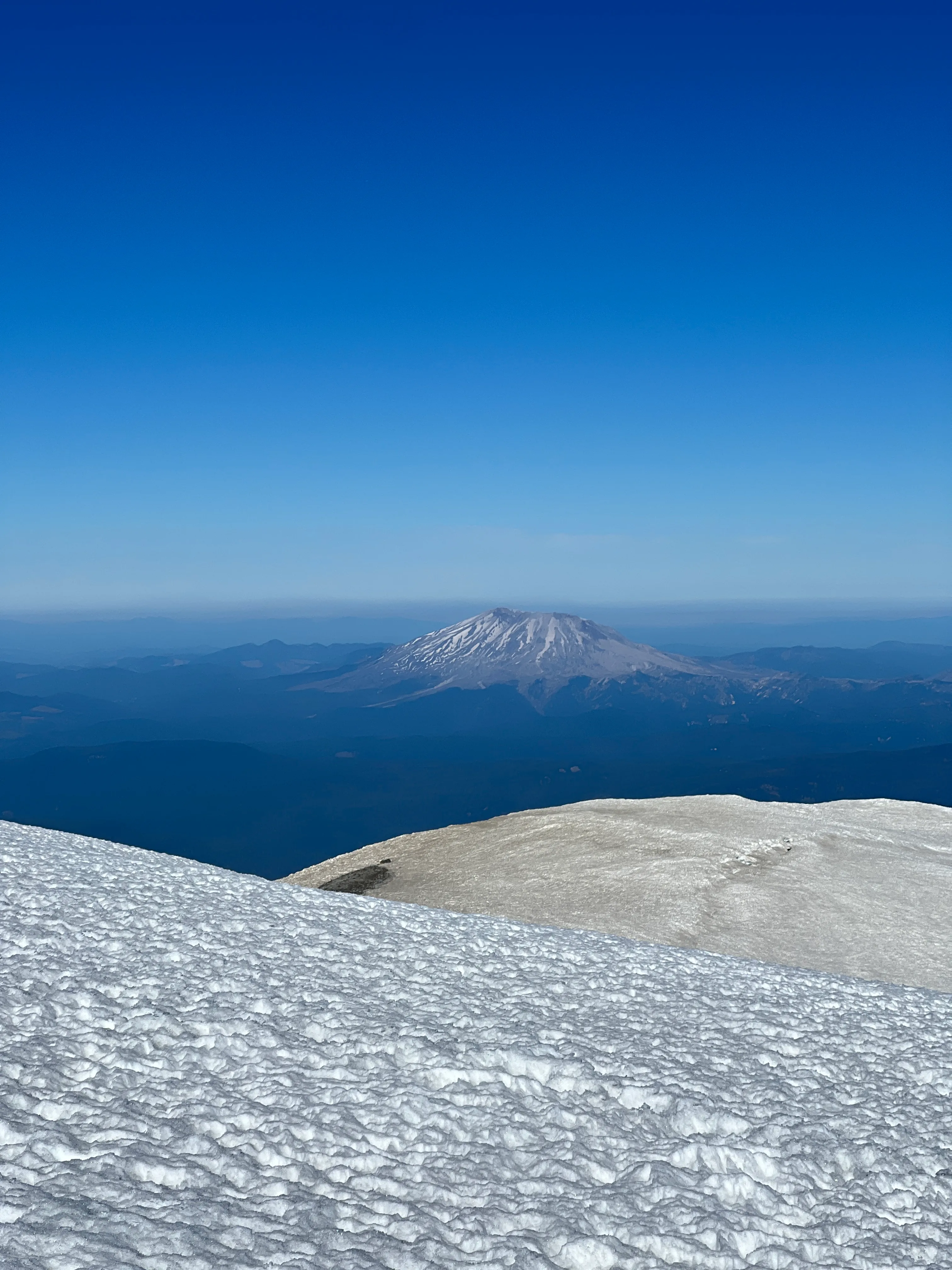 A clear shot of Mount St. Helens heading back toward the saddle