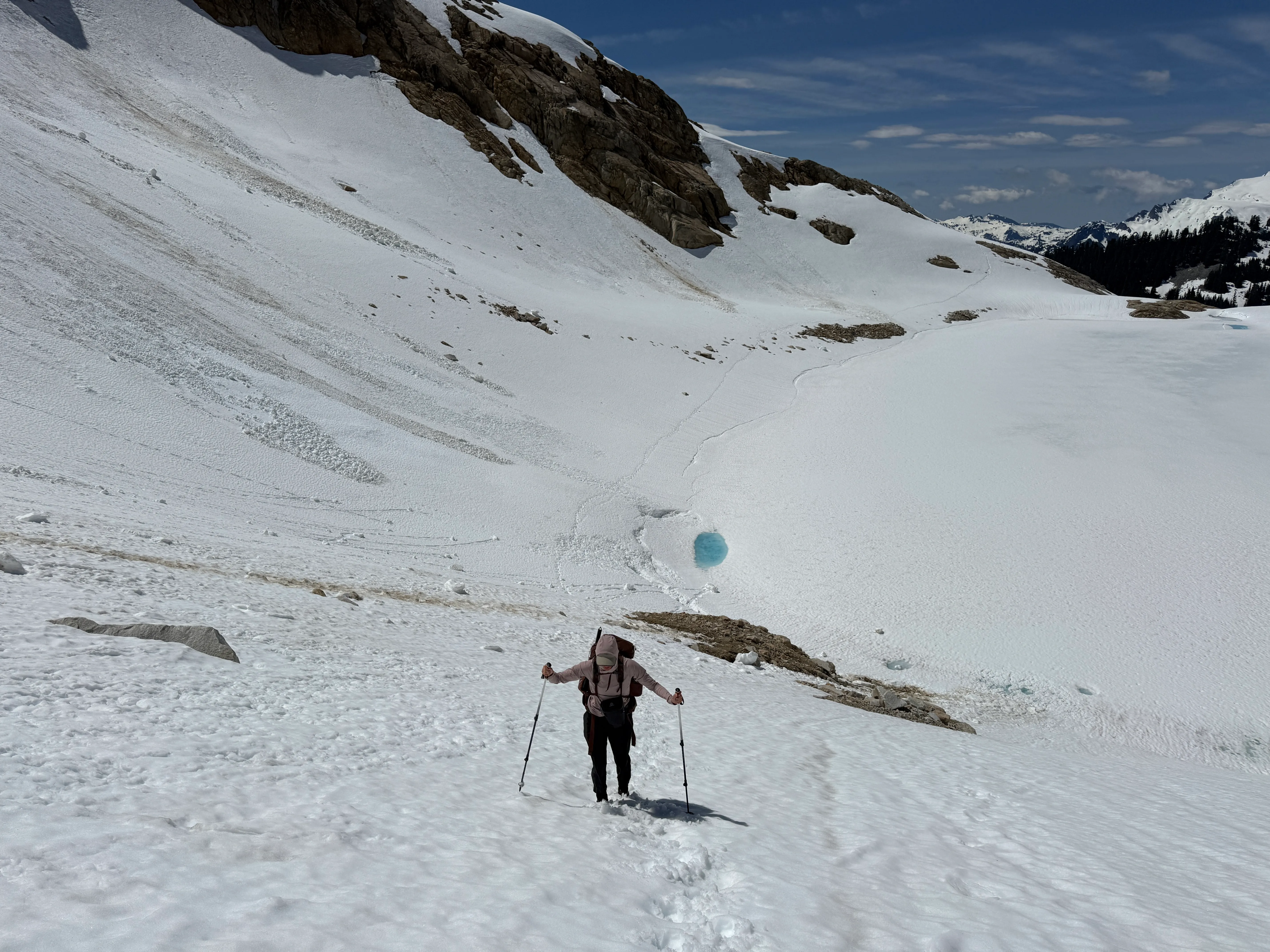 Starting the push from the tarn up to the SE ridge