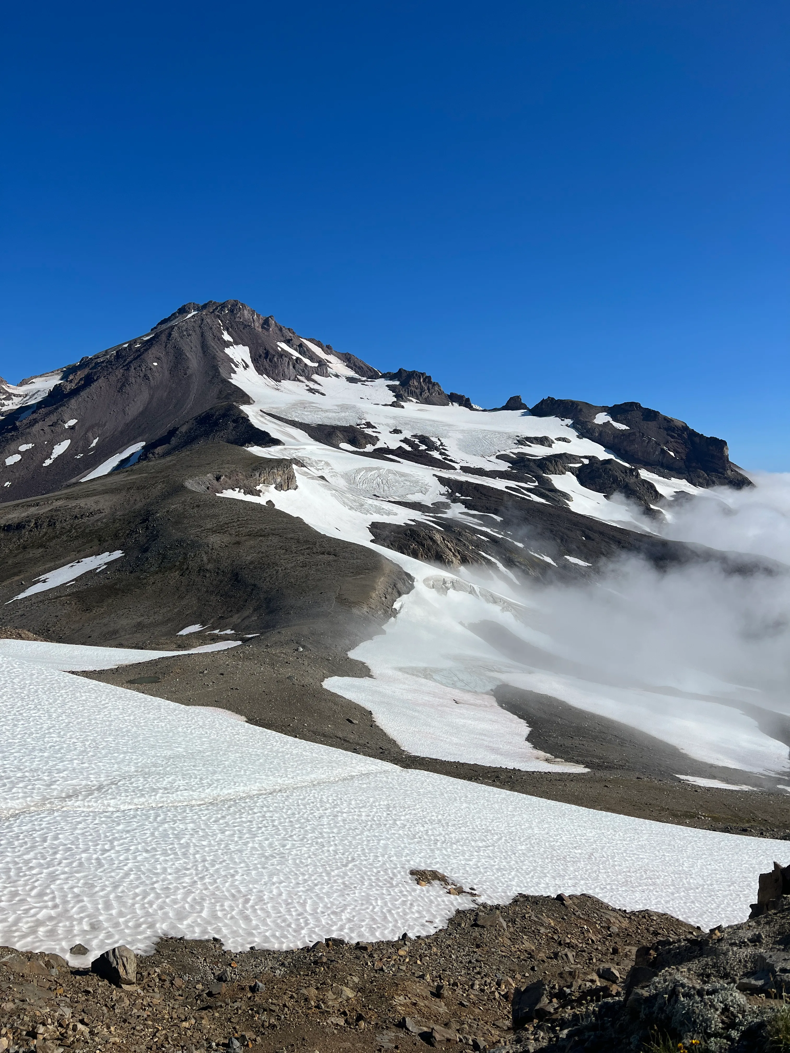 The Glacier Peak route visible ahead as we got on the snow