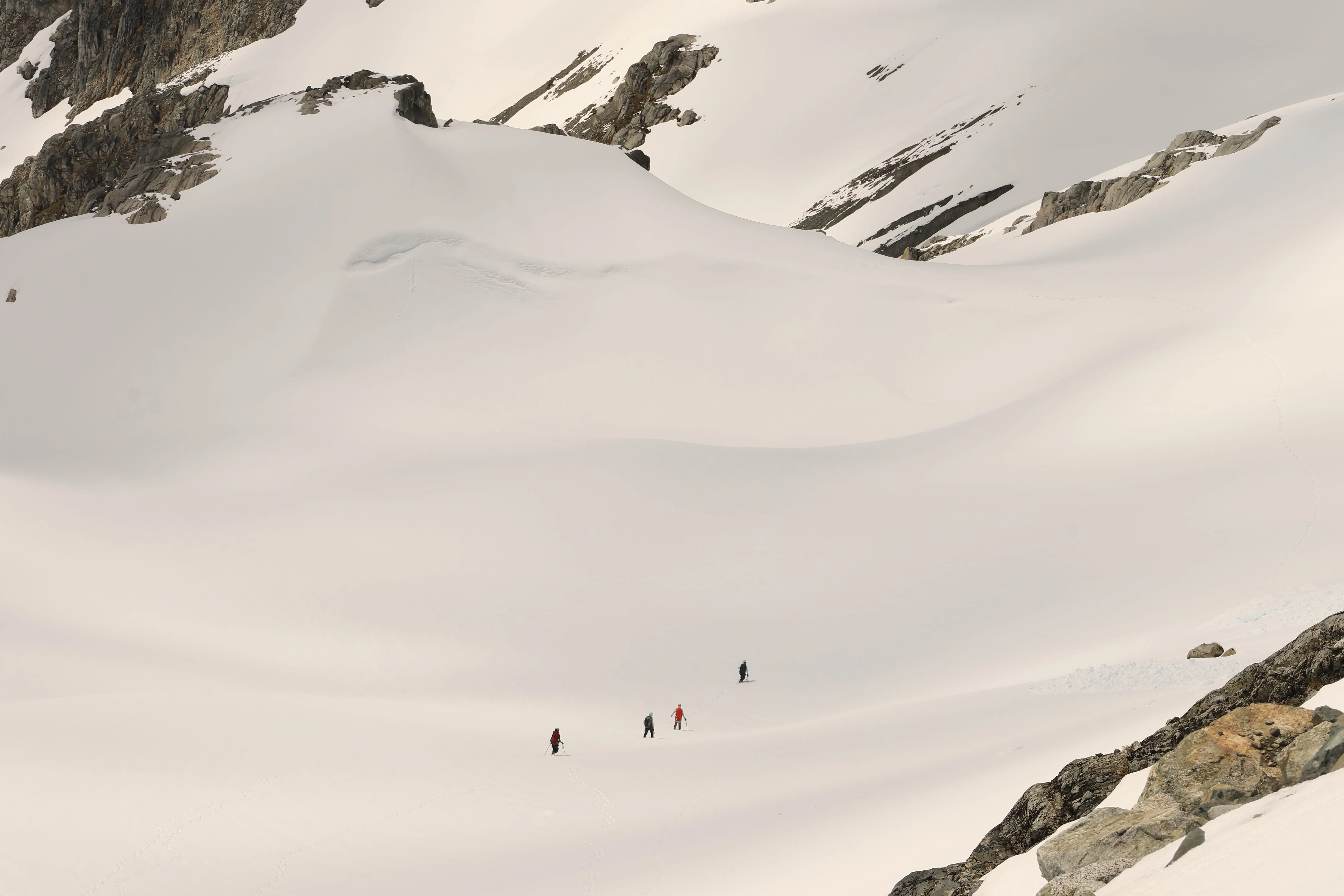 Dropping back through the cirque on the descent