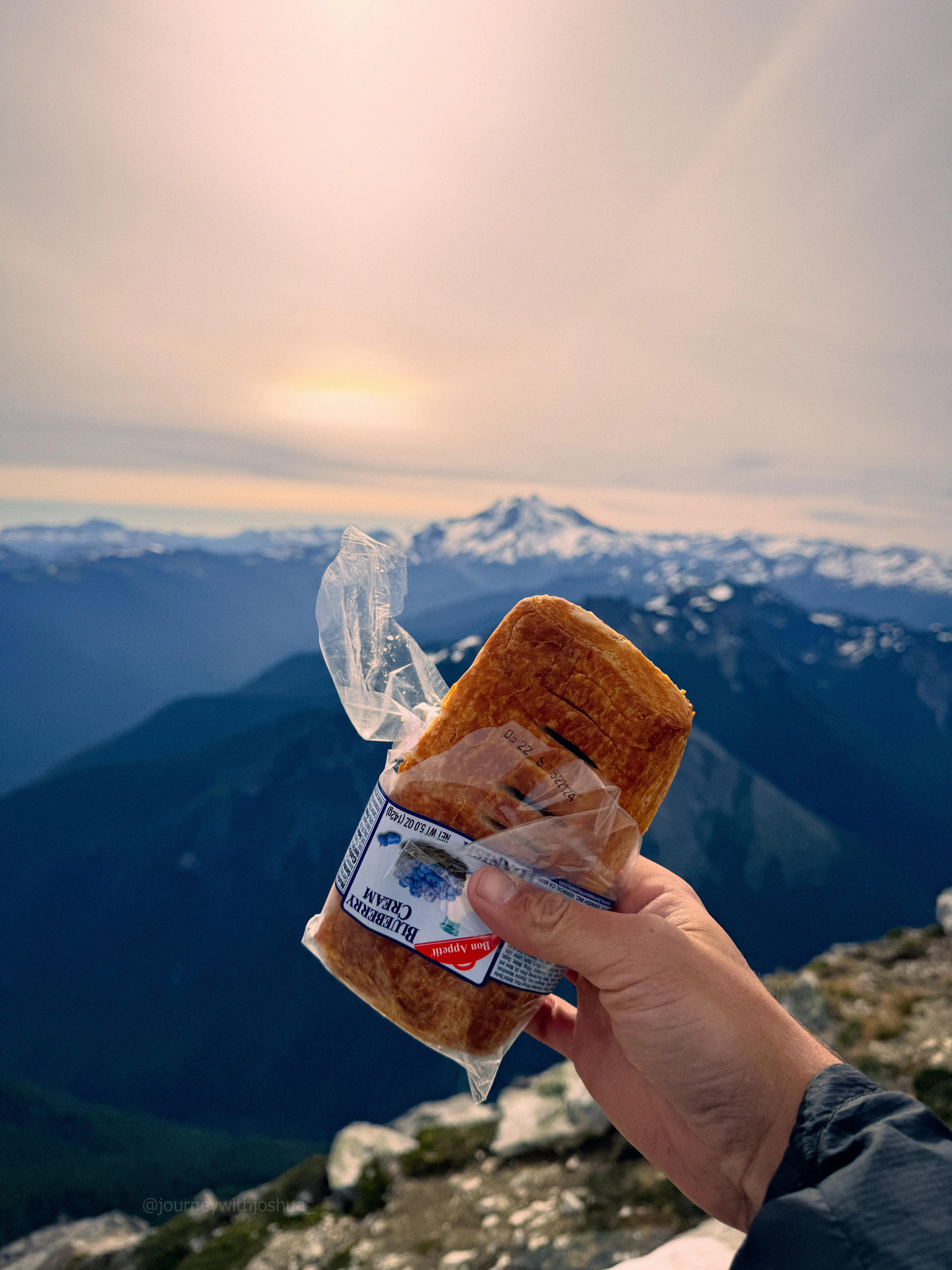 Sunrise and a danish at the Mount Pugh bivy