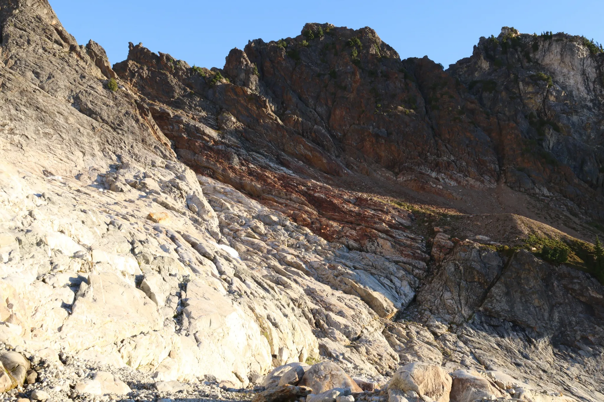 The last junk rock section up to the Northeast Ridge of Mount Triumph